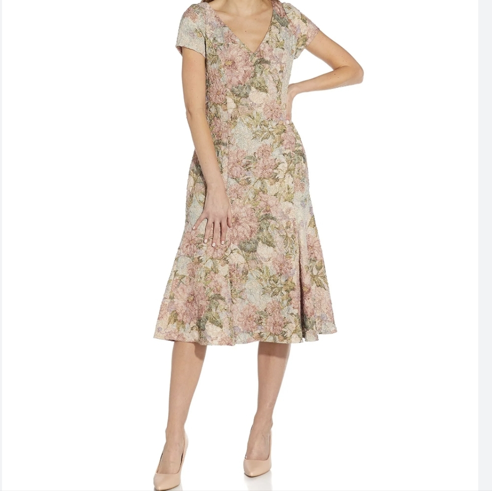 Adrianna Papell, short matelasse trumpet midi floral Rose cocktail dress…